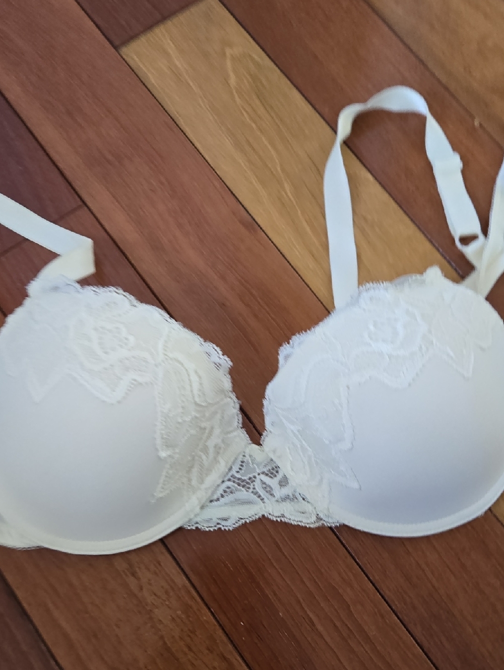Calvin Klein White Lace Push-Up Bra